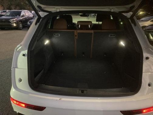 2025 Audi Q5 45 S line quattro Premium