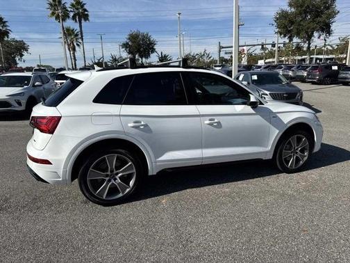 2025 Audi Q5 45 S line quattro Premium