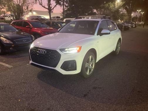 2025 Audi Q5 45 S line quattro Premium