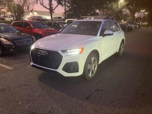 2025 Audi Q5 45 S line quattro Premium