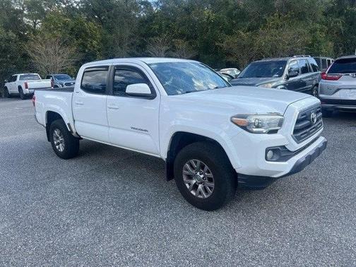 2017 Toyota Tacoma SR5
