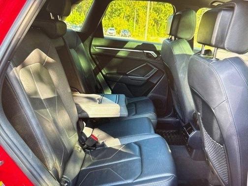 2022 Audi Q3 45 S line Premium