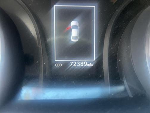 2022 Toyota Camry Hybrid LE