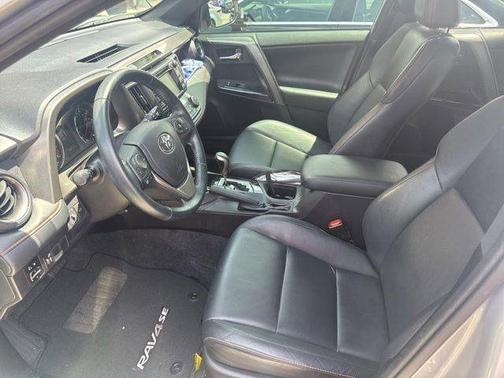 Barcelona Red Metallic 2016 Toyota RAV4 SE