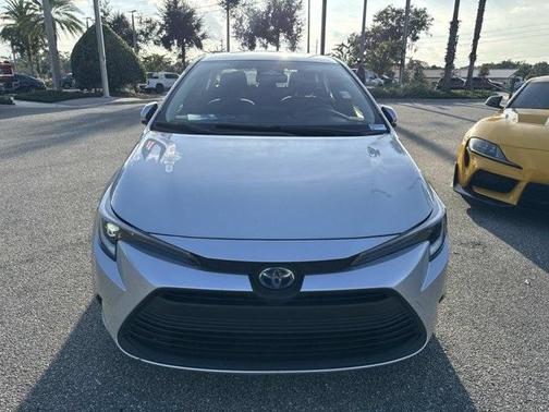 2025 Toyota Corolla Hybrid LE