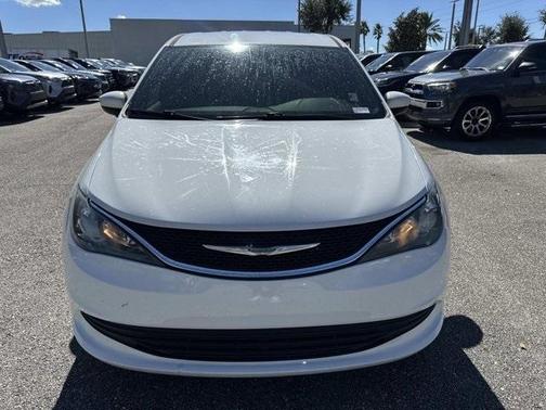 2017 Chrysler Pacifica Touring