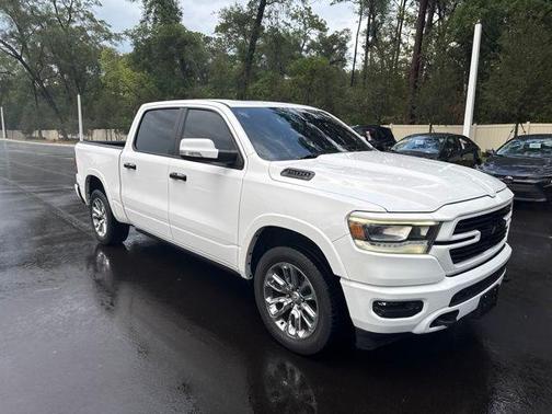 Bright White Clearcoat 2021 RAM 1500 Laramie