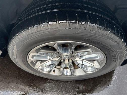 Bright White Clearcoat 2021 RAM 1500 Laramie