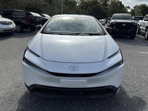 Pearl 2026 Toyota Prius LE