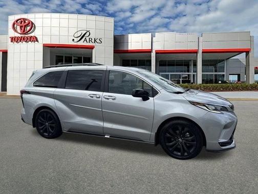 2023 Toyota Sienna XSE