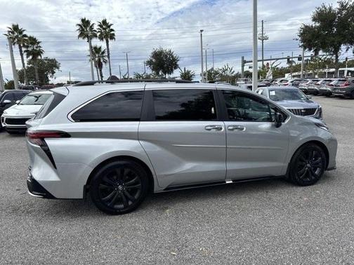 2023 Toyota Sienna XSE
