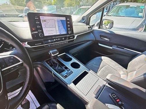 2023 Toyota Sienna XSE