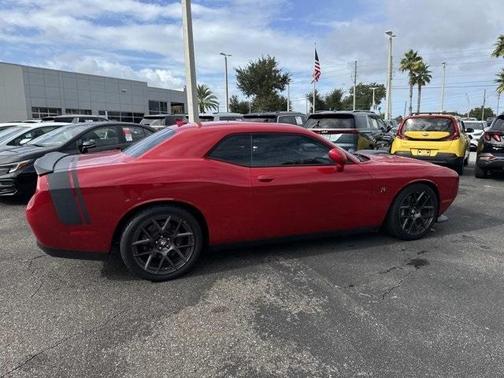 2016 Dodge Challenger R/T Scat Pack