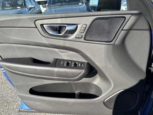 2020 Volvo XC60 T5 R-Design