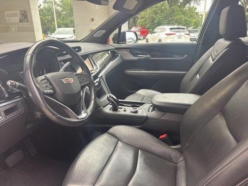 2024 Cadillac XT6 Premium Luxury FWD