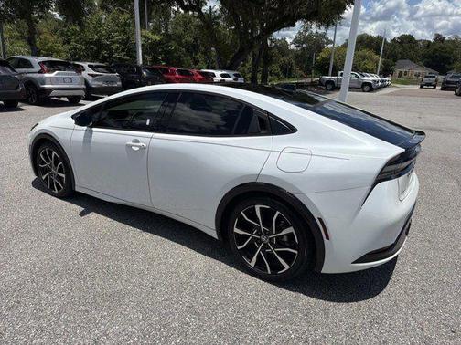 Wind Chill Pearl 2024 Toyota Prius Prime XSE