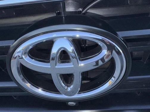 2025 Toyota Sequoia SR5