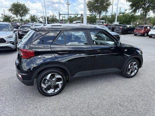 Onyx Black 2025 Hyundai VENUE SEL