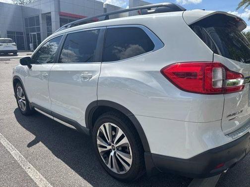 Crystal White Pearl 2020 Subaru Ascent Limited 7-Passenger