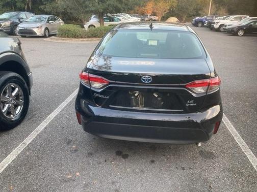 2025 Toyota Corolla Hybrid LE