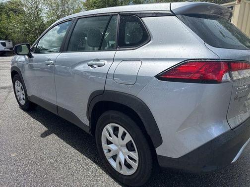 0D10 2024 Toyota Corolla Cross L