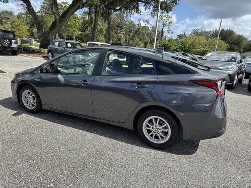 2020 Toyota Prius LE