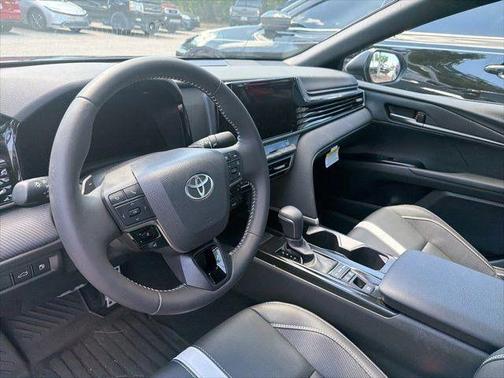 UNDERGROUND 2026 Toyota Camry SE