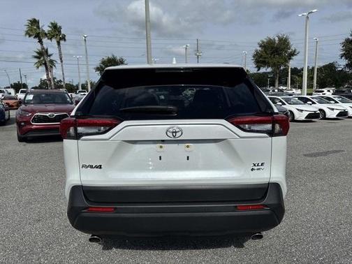 2025 Toyota RAV4 Hybrid XLE Premium