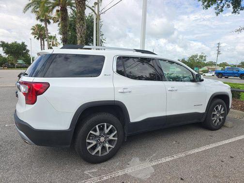 Summit White 2023 GMC Acadia SLT
