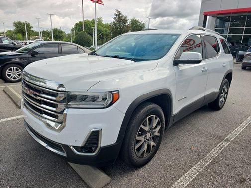Summit White 2023 GMC Acadia SLT