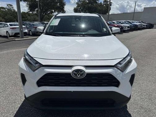 2023 Toyota RAV4 Hybrid XLE