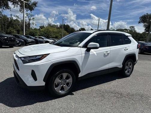 2023 Toyota RAV4 Hybrid XLE