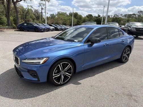 2020 Volvo S60 T5 R-Design