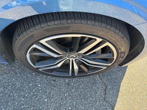 2020 Volvo S60 T5 R-Design