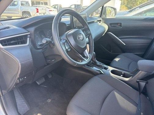 2025 Toyota Corolla Cross LE