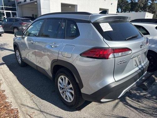 2025 Toyota Corolla Cross LE