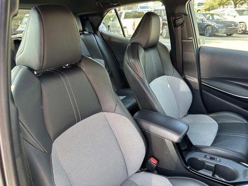 Classic Silver Metallic 2023 Toyota Corolla Hatchback XSE