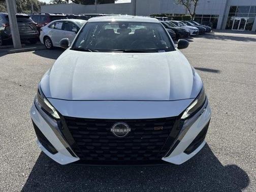 2025 Nissan Altima SR