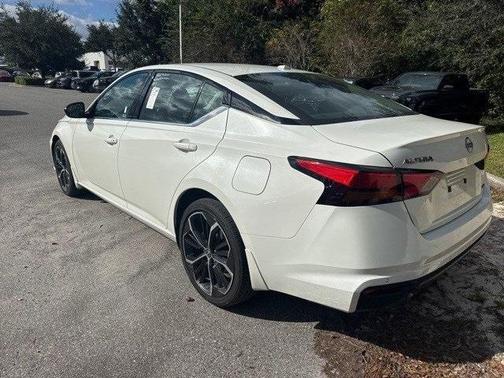 2025 Nissan Altima SR