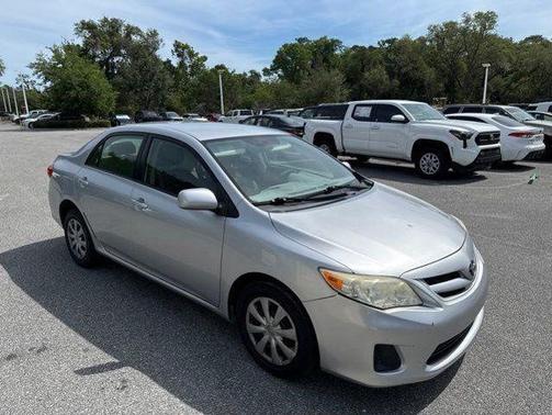 Classic Silver Metallic 2011 Toyota Corolla LE