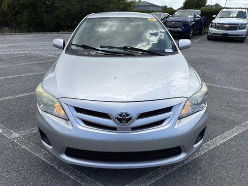 Classic Silver Metallic 2011 Toyota Corolla LE