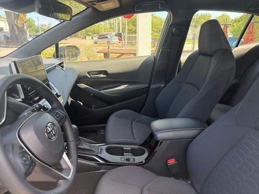 Ice 2026 Toyota Corolla Hatchback SE