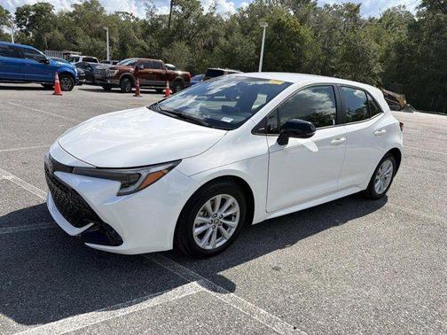 Ice 2026 Toyota Corolla Hatchback SE