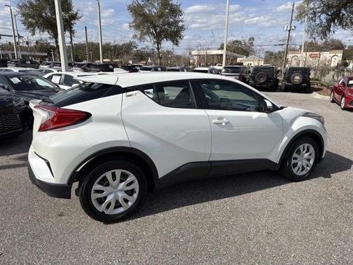 2021 Toyota C-HR LE