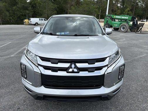 Alloy Silver Metallic 2025 Mitsubishi Outlander Sport 2.0 LE