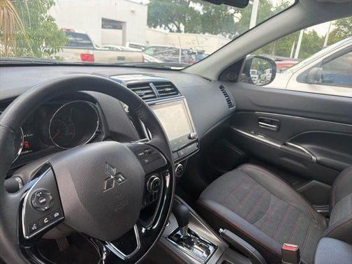 Alloy Silver Metallic 2025 Mitsubishi Outlander Sport 2.0 LE