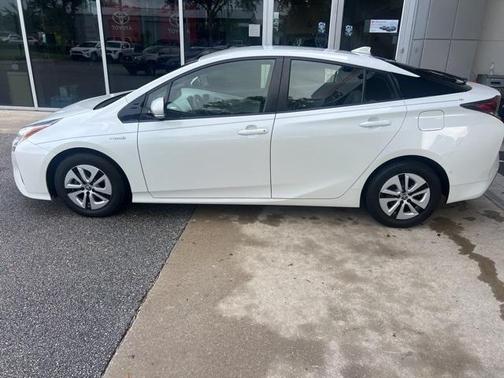 2017 Toyota Prius Four