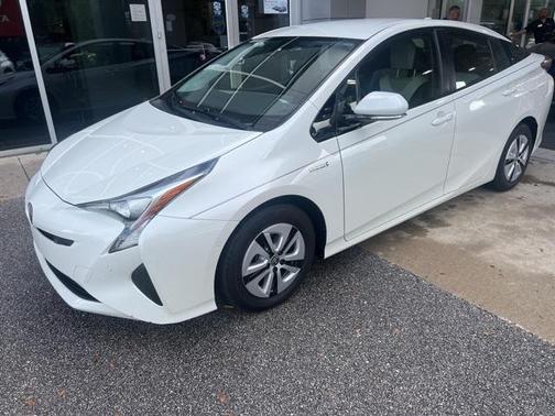2017 Toyota Prius Four