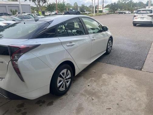 2017 Toyota Prius Four