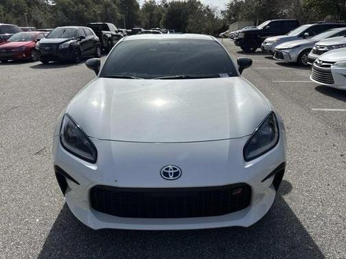 2025 Toyota GR86 Premium